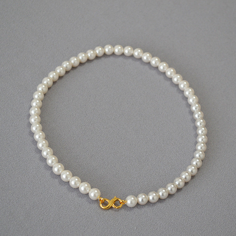 Beautiful Pearl Necklace with Unique Style