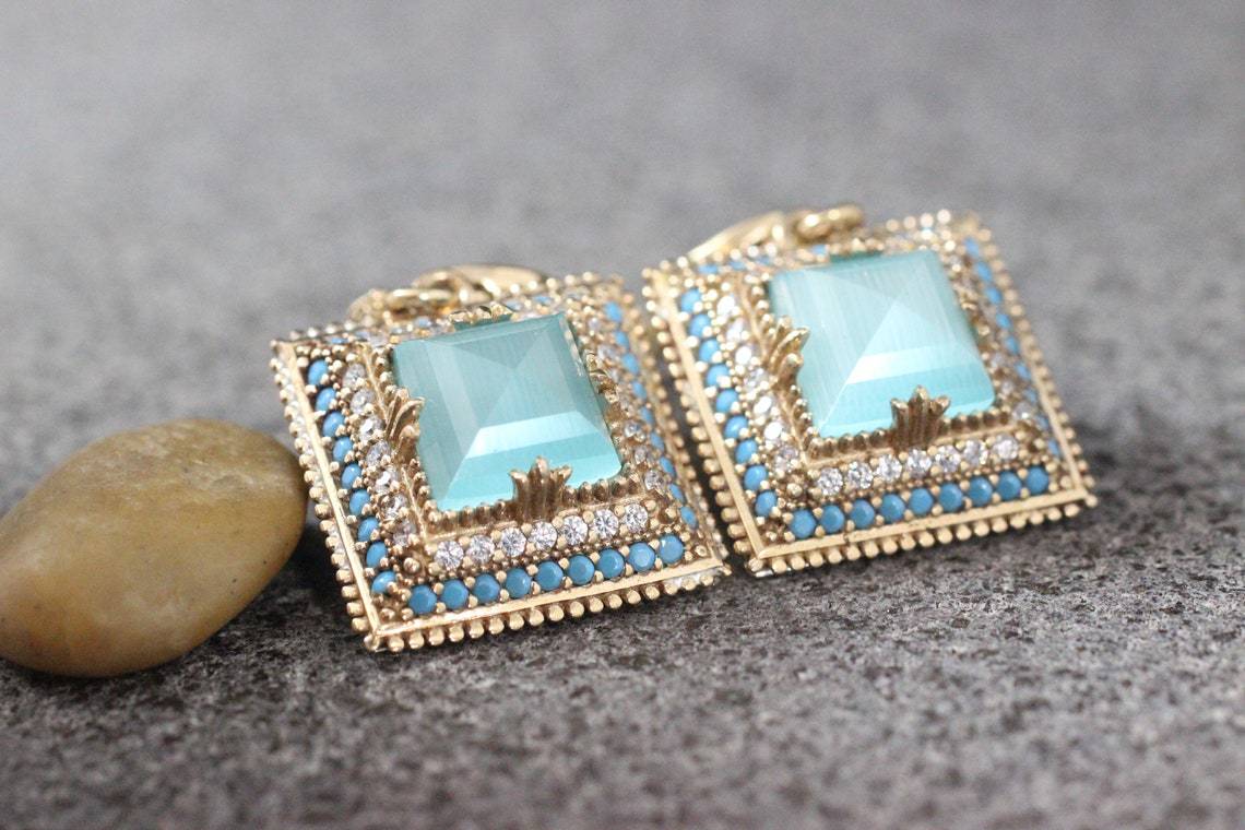 Beautiful Earring with Unique Style