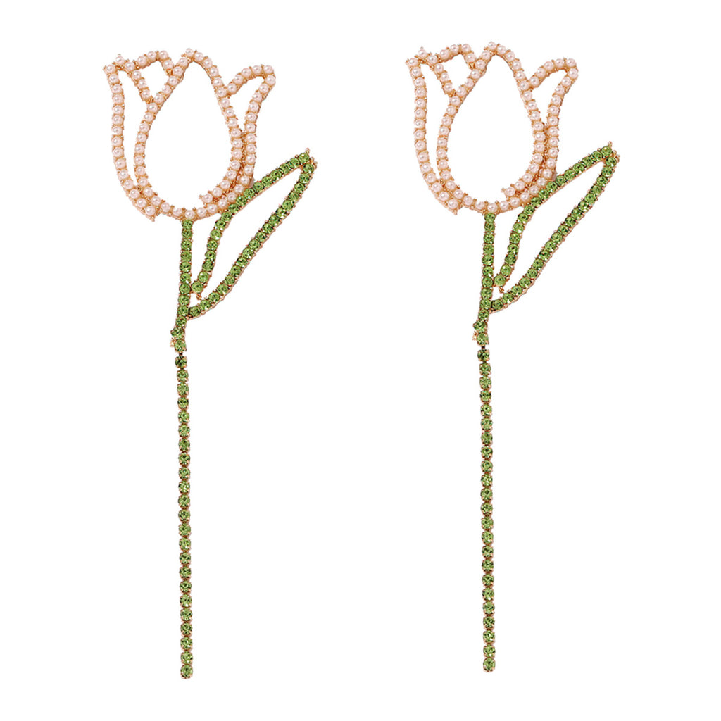 Charming Pearl Earring for Any Occasion