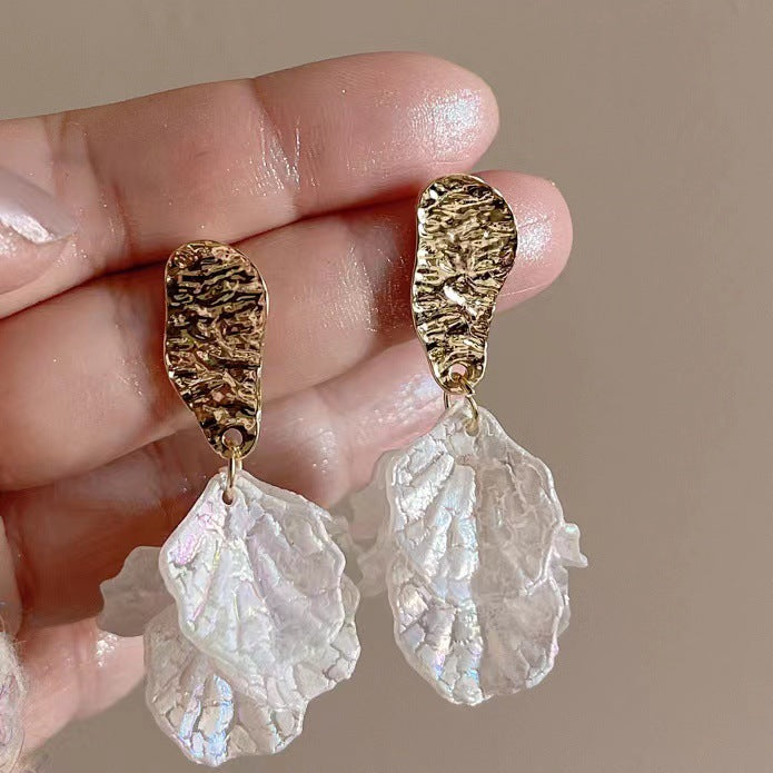 Charming Pearl Earring for Any Occasion