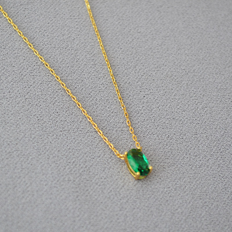 Beautiful Gold Necklace with Unique Style