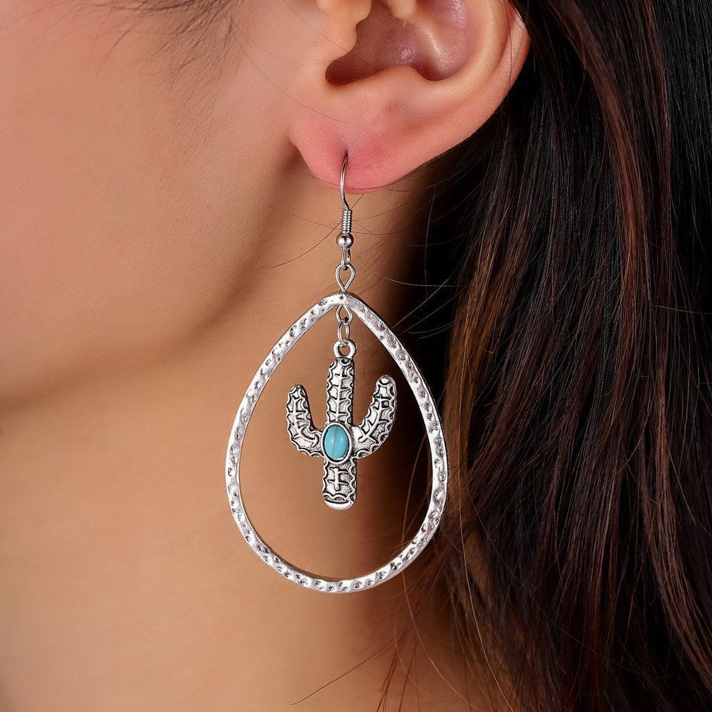 Charming Earring for Any Occasion