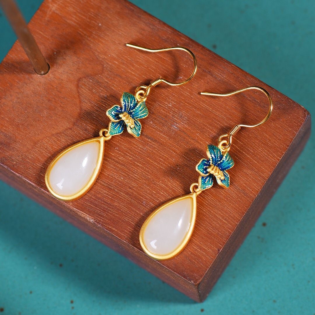 Vintage Handmade Silver Earring