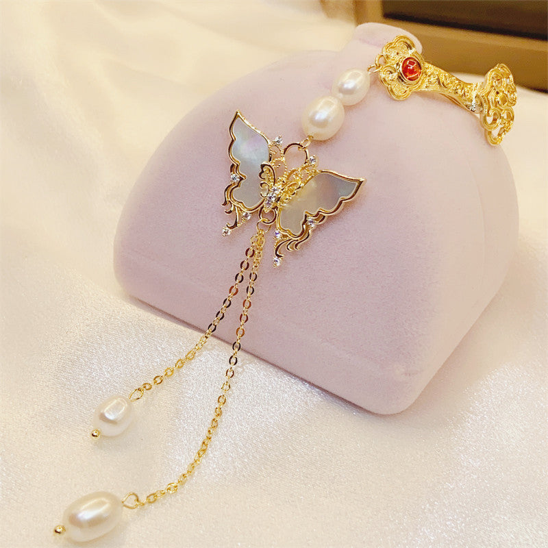 Vintage Handmade Pearl Pendant