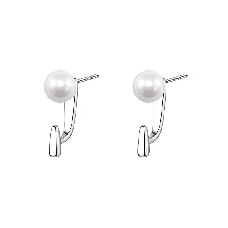 Beautiful Pearl Earring with Unique Style