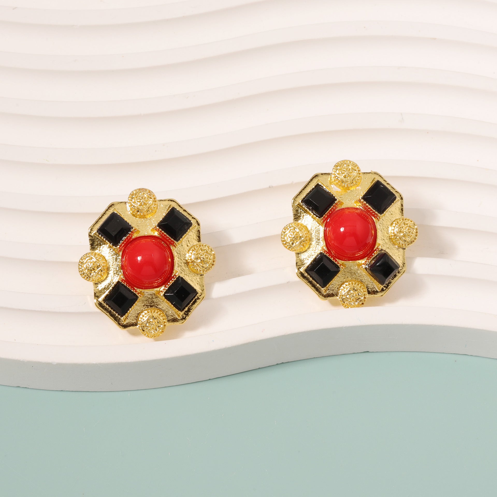 Vintage Handmade Earring