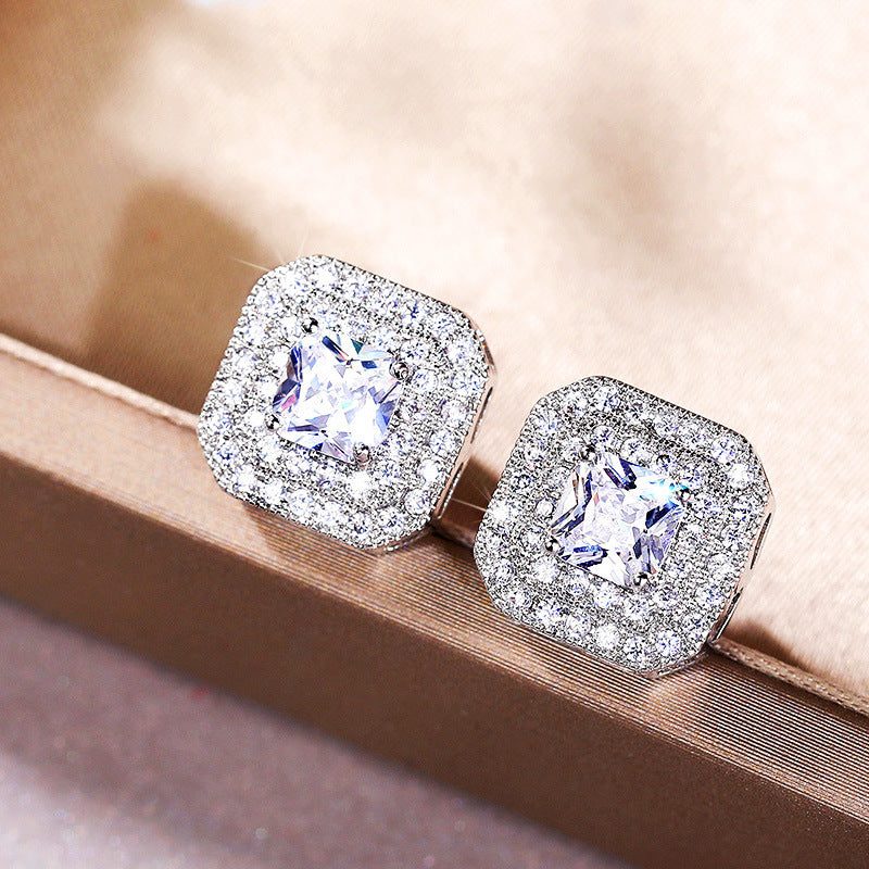 Romantic Earring for Special Moments