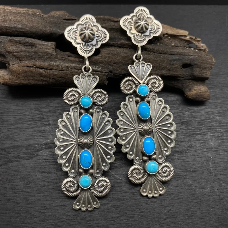 Classic Ring with Timeless Appeal