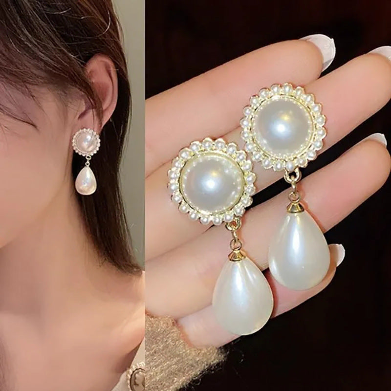 Charming Pearl Earring for Any Occasion
