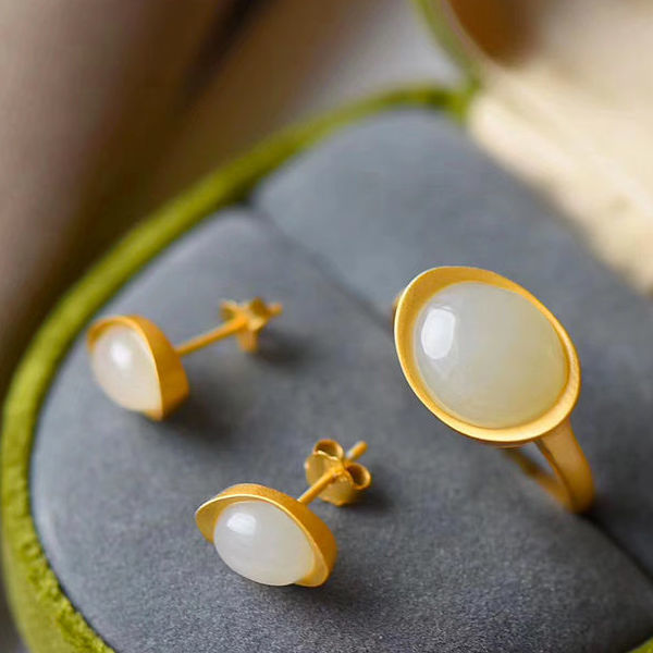 Stunning Silver Earring for Daily Wear