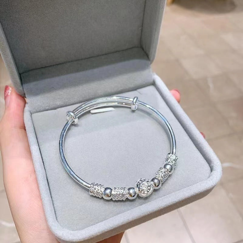 Beautiful Silver Bracelet with Unique Style