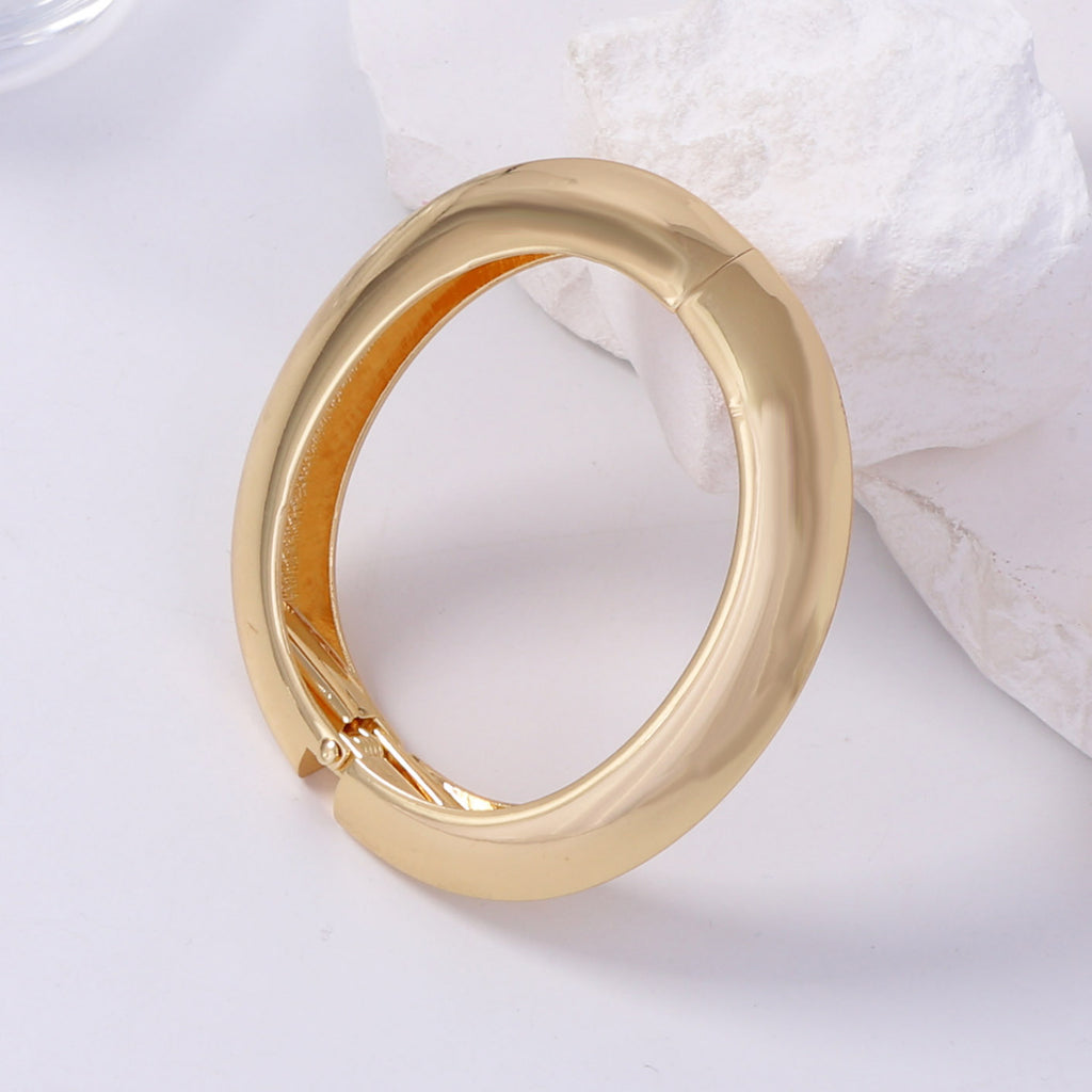 Charming Bracelet for Any Occasion