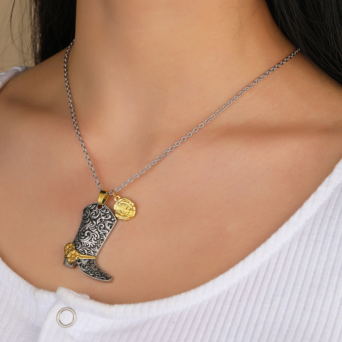 Classic Necklace with Timeless Appeal