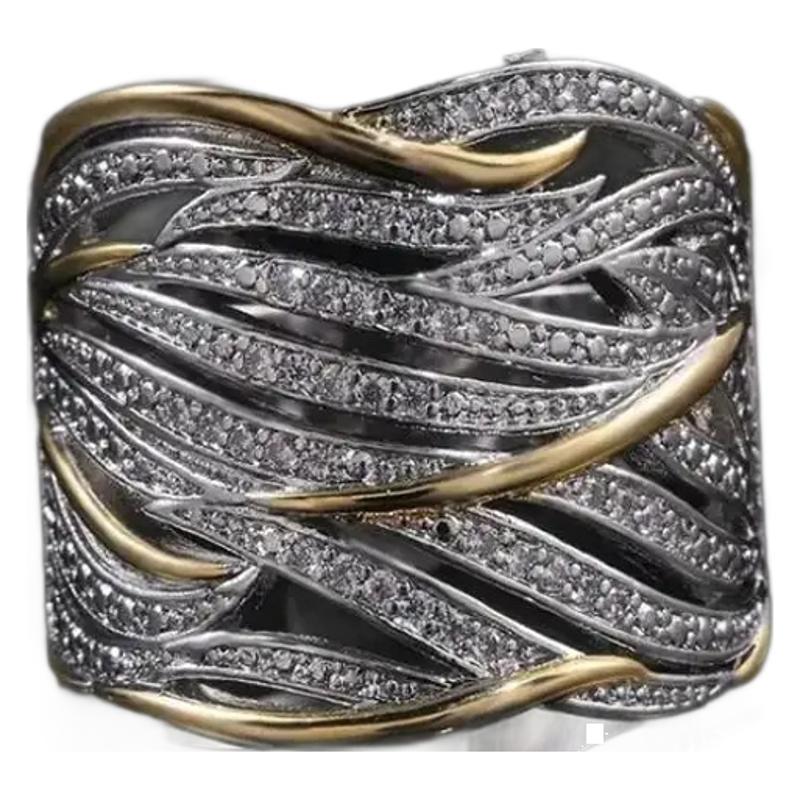 Beautiful Gold Bracelet with Unique Style