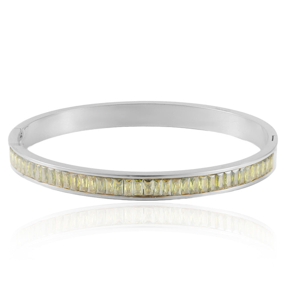 Beautiful Bracelet with Unique Style