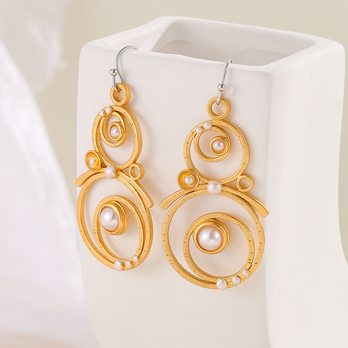 Stunning Gold Earring for Daily Wear