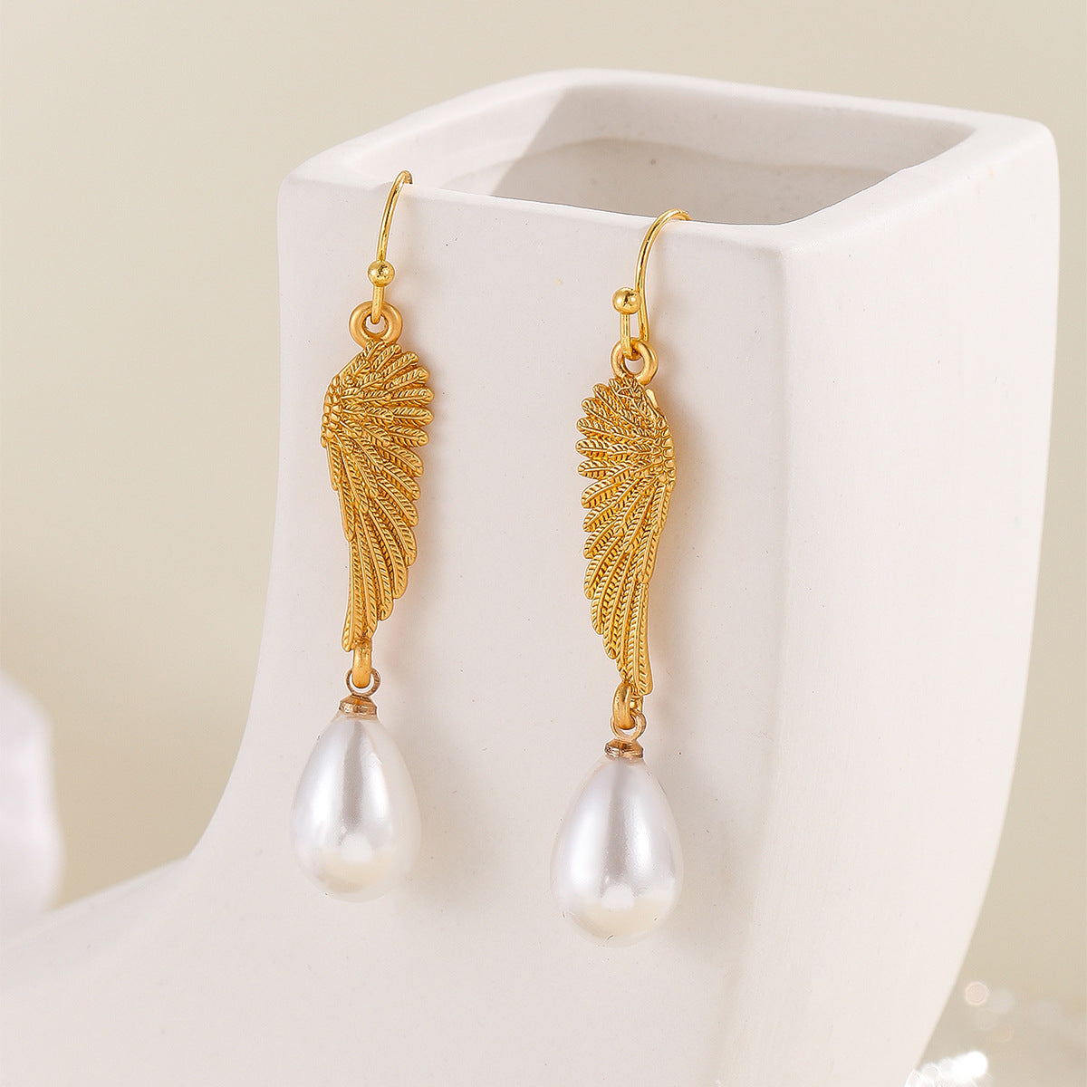 Stunning Gold Earring for Daily Wear