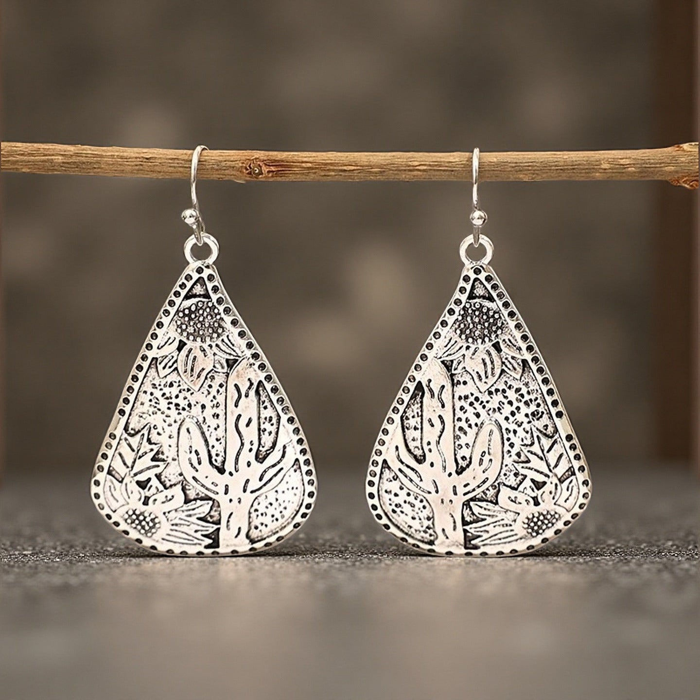 Vintage Handmade Earring