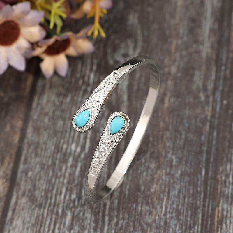 Charming Bracelet for Any Occasion