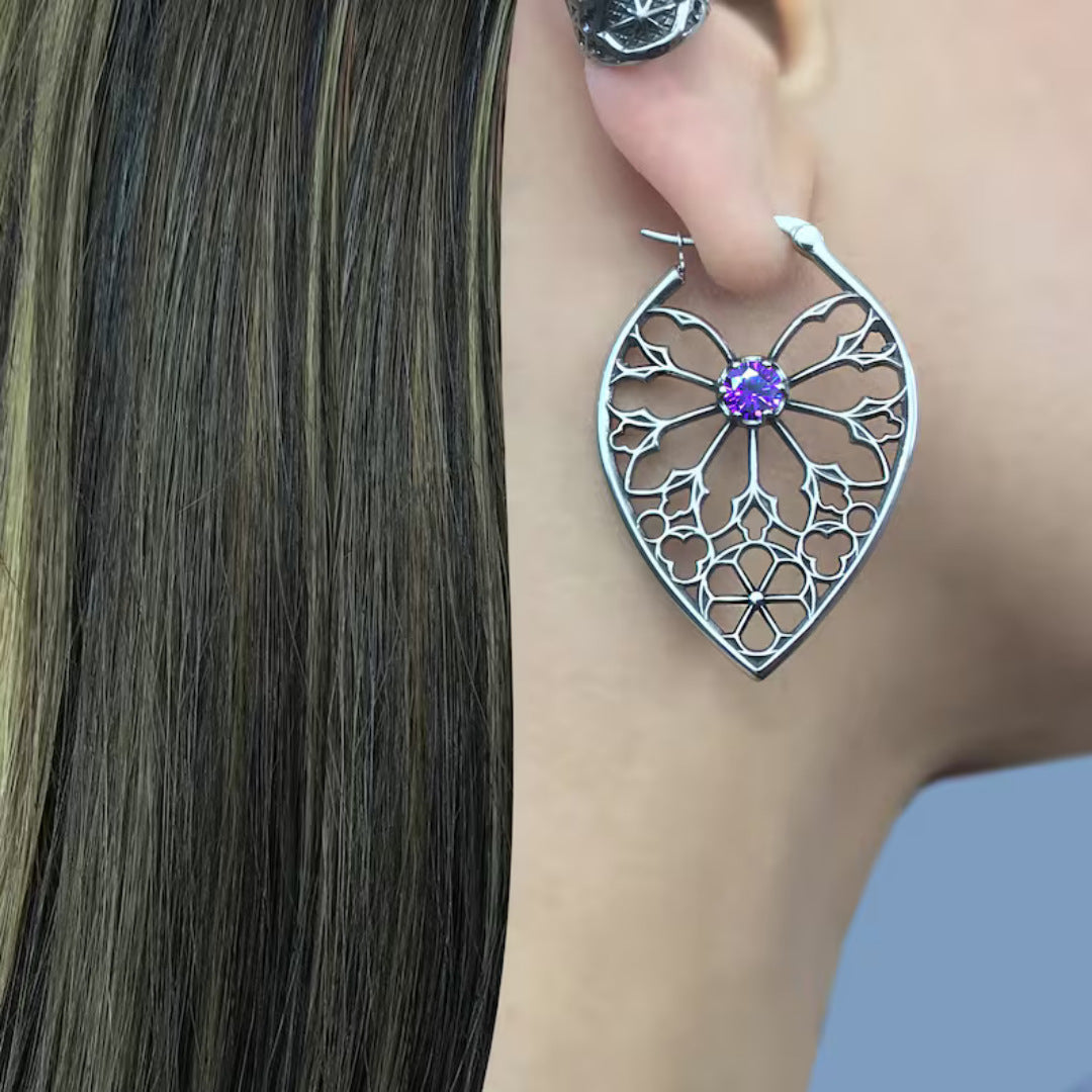 Charming Earring for Any Occasion