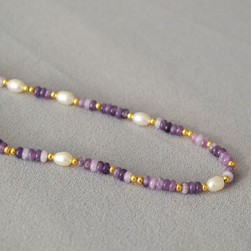 Beautiful Pearl Necklace with Unique Style