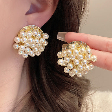 Beautiful Pearl Earring with Unique Style