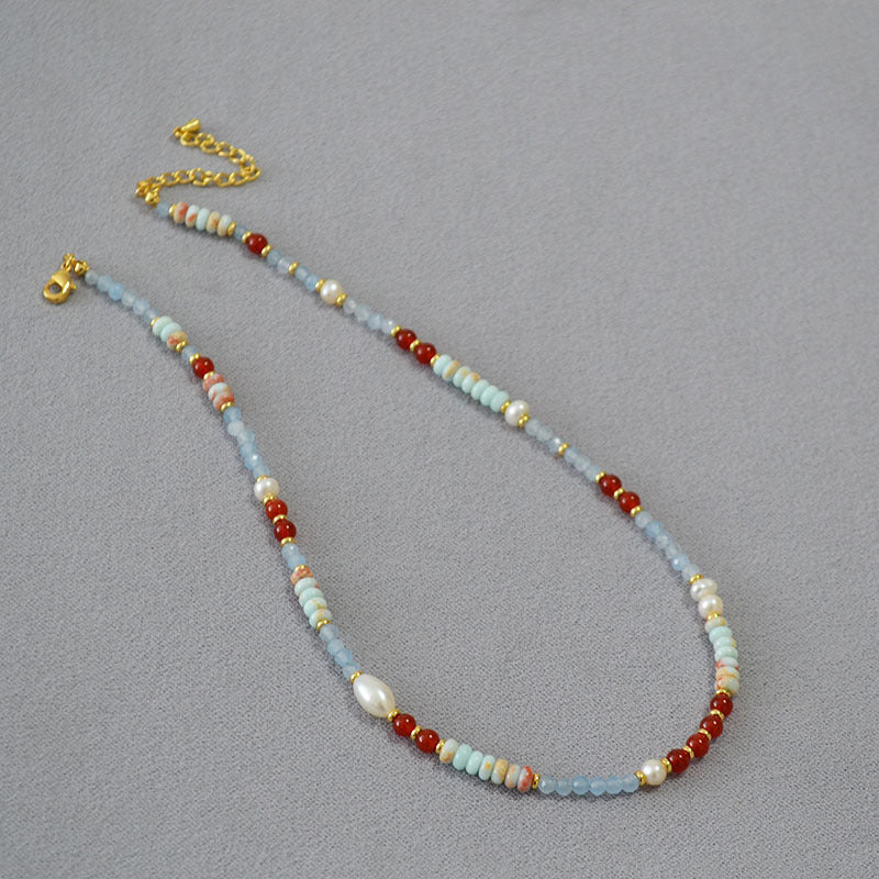 Beautiful Pearl Necklace with Unique Style