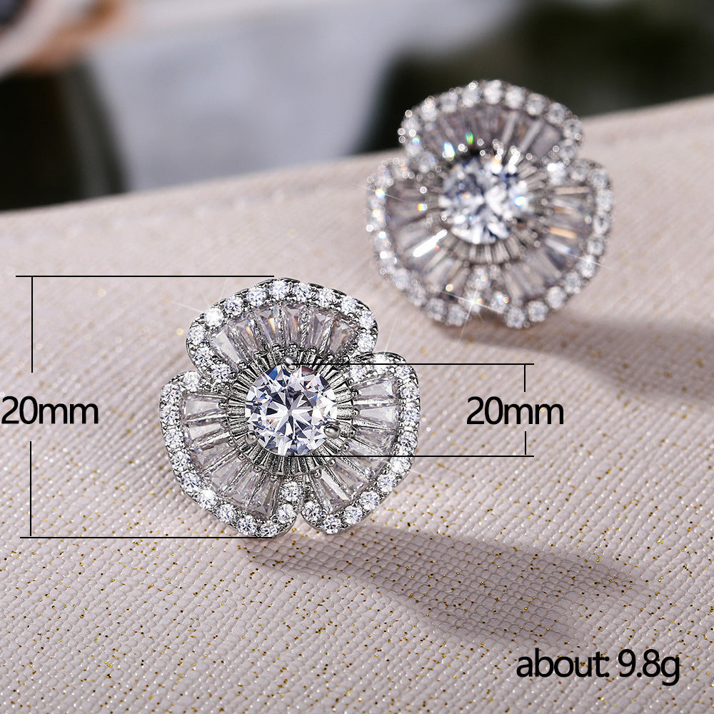 Stunning Earring for Daily Wear