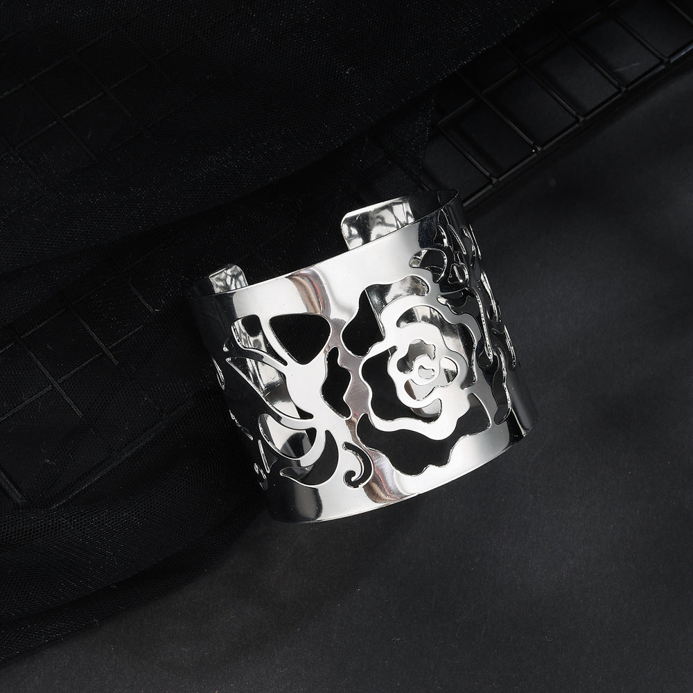 Beautiful Bracelet with Unique Style