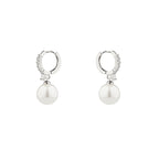 Charming Pearl Earring for Any Occasion