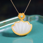 Stunning Silver Necklace for Daily Wear