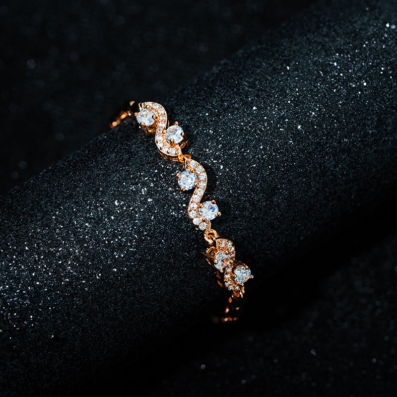 Charming Bracelet for Any Occasion