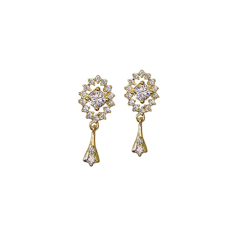 Charming Earring for Any Occasion
