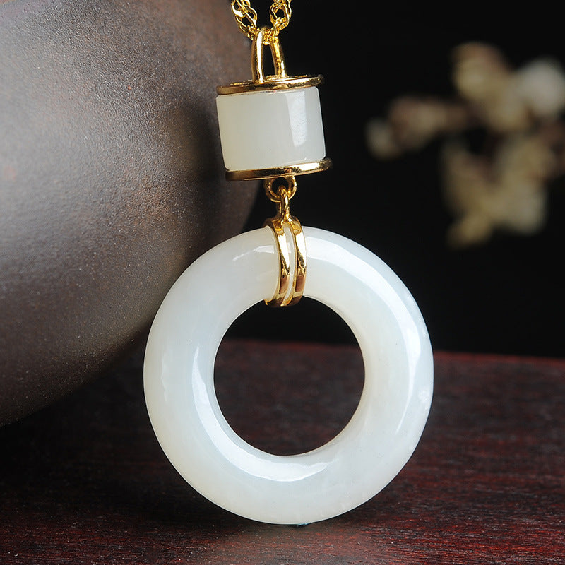 Beautiful Gold Necklace with Unique Style