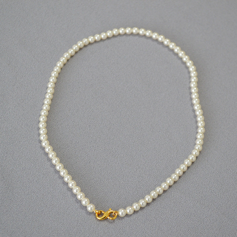 Beautiful Pearl Necklace with Unique Style