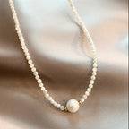 A Beautiful Pearl Necklace with Unique Style