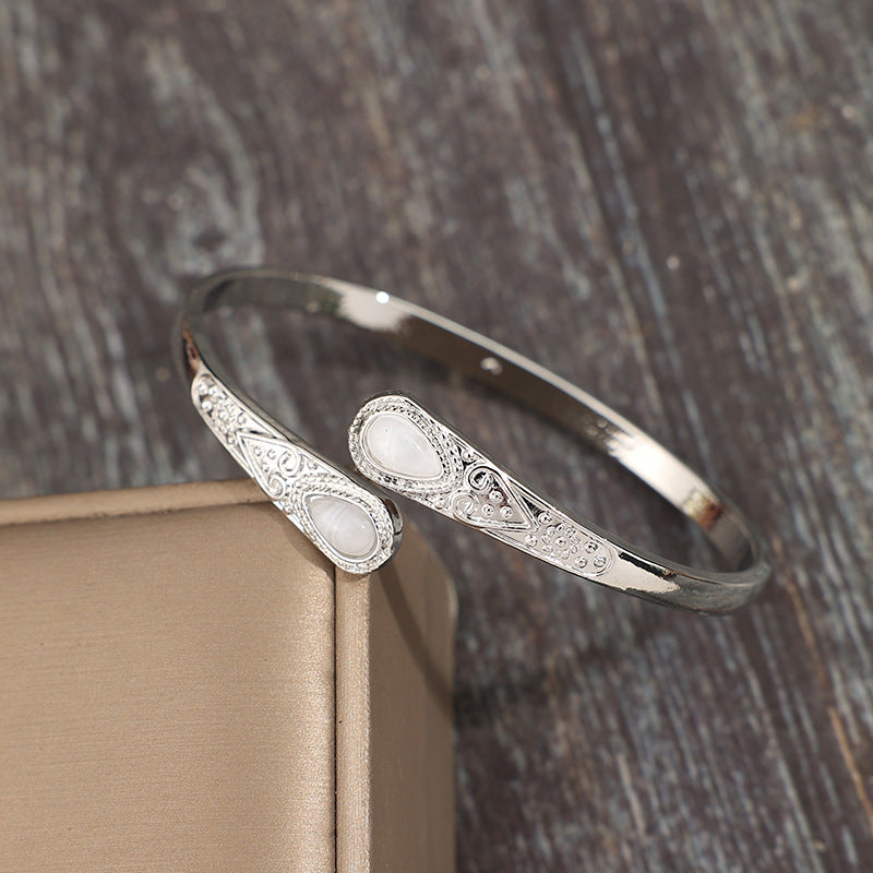 Charming Bracelet for Any Occasion