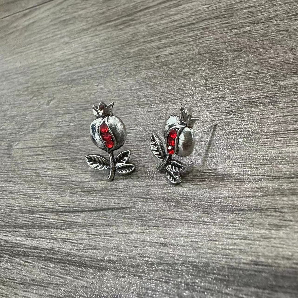 Vintage Handmade Earring