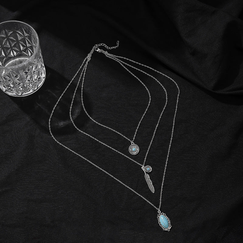 A Beautiful Necklace with Unique Style