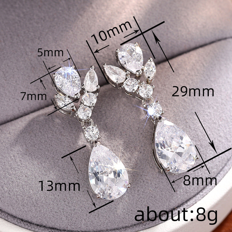 Charming Earring for Any Occasion