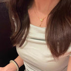 Beautiful Gold Necklace with Unique Style