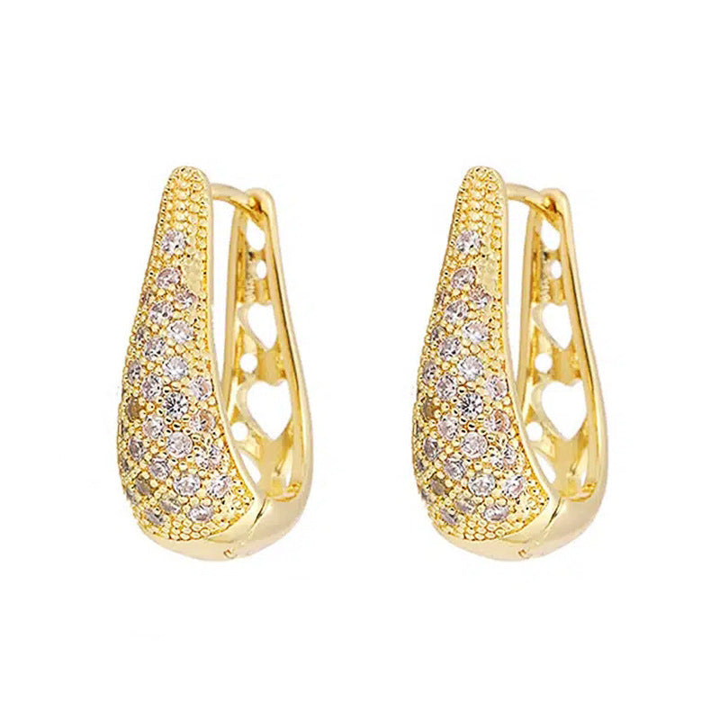 Charming Earring for Any Occasion