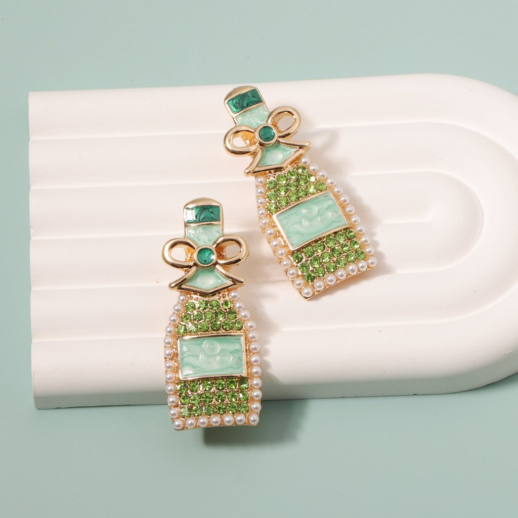 Charming Pearl Earring for Any Occasion