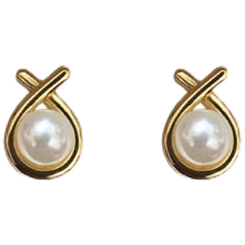 Beautiful Pearl Earring with Unique Style