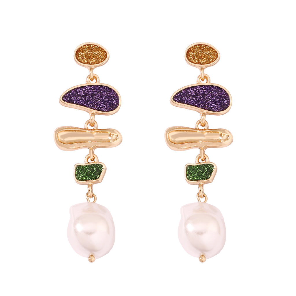 Beautiful Pearl Earring with Unique Style