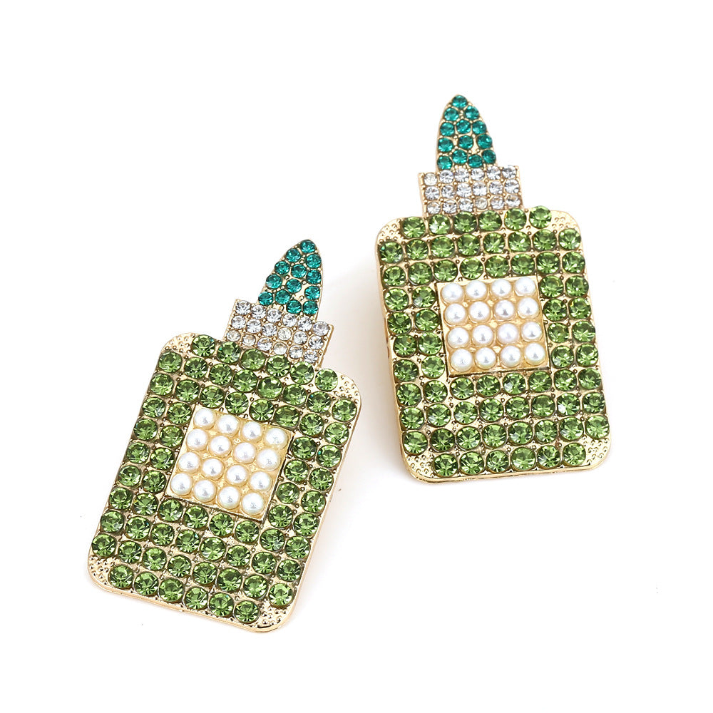 Beautiful Pearl Earring with Unique Style