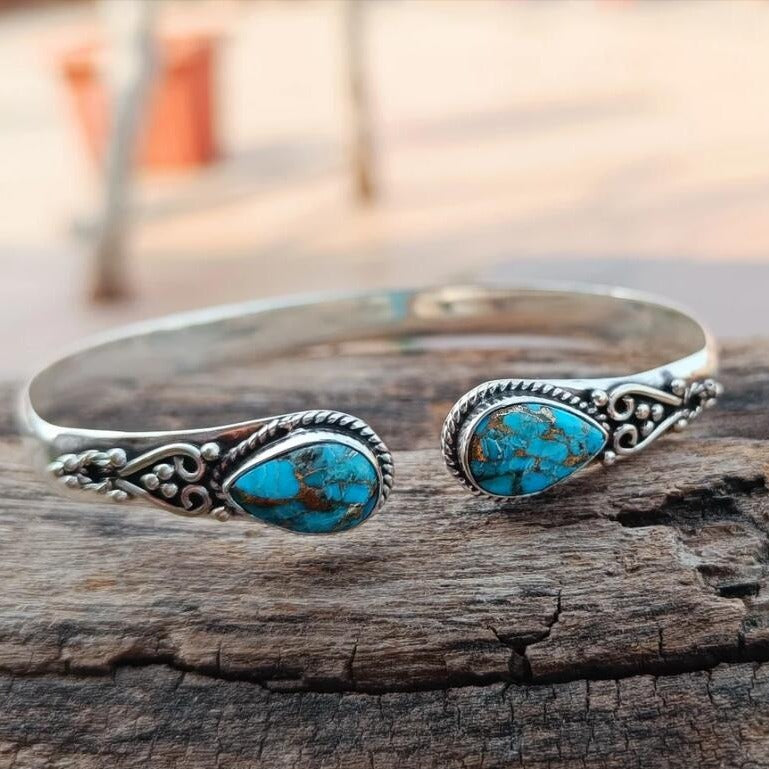 Charming Bracelet for Any Occasion