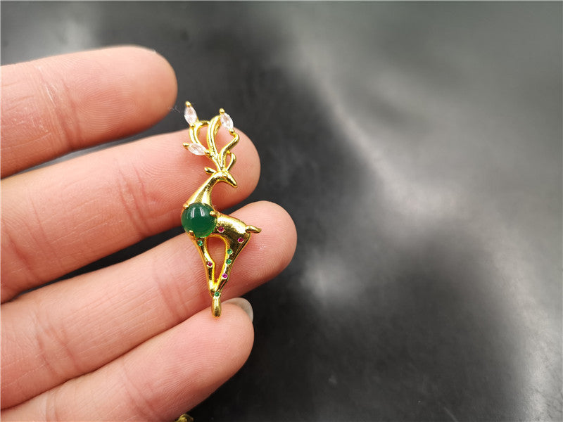 Beautiful Gold Necklace with Unique Style