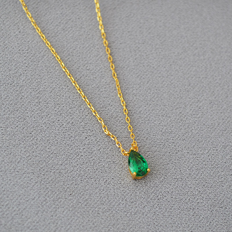 Beautiful Gold Necklace with Unique Style