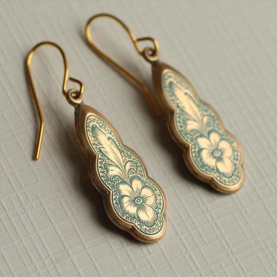 Classic Earring with Timeless Appeal